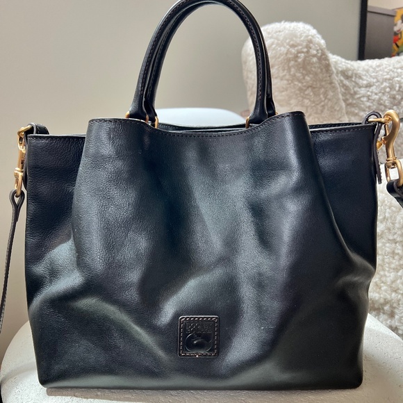 Dooney & Bourke Lucca Leather Barlow - Picture 1 of 10